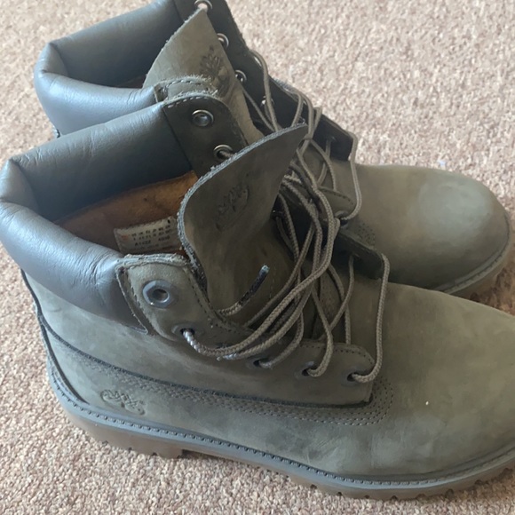 Grey Timberlands - Picture 3 of 3